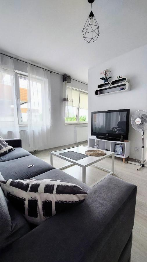 Apartament Black&White Жешув Экстерьер фото